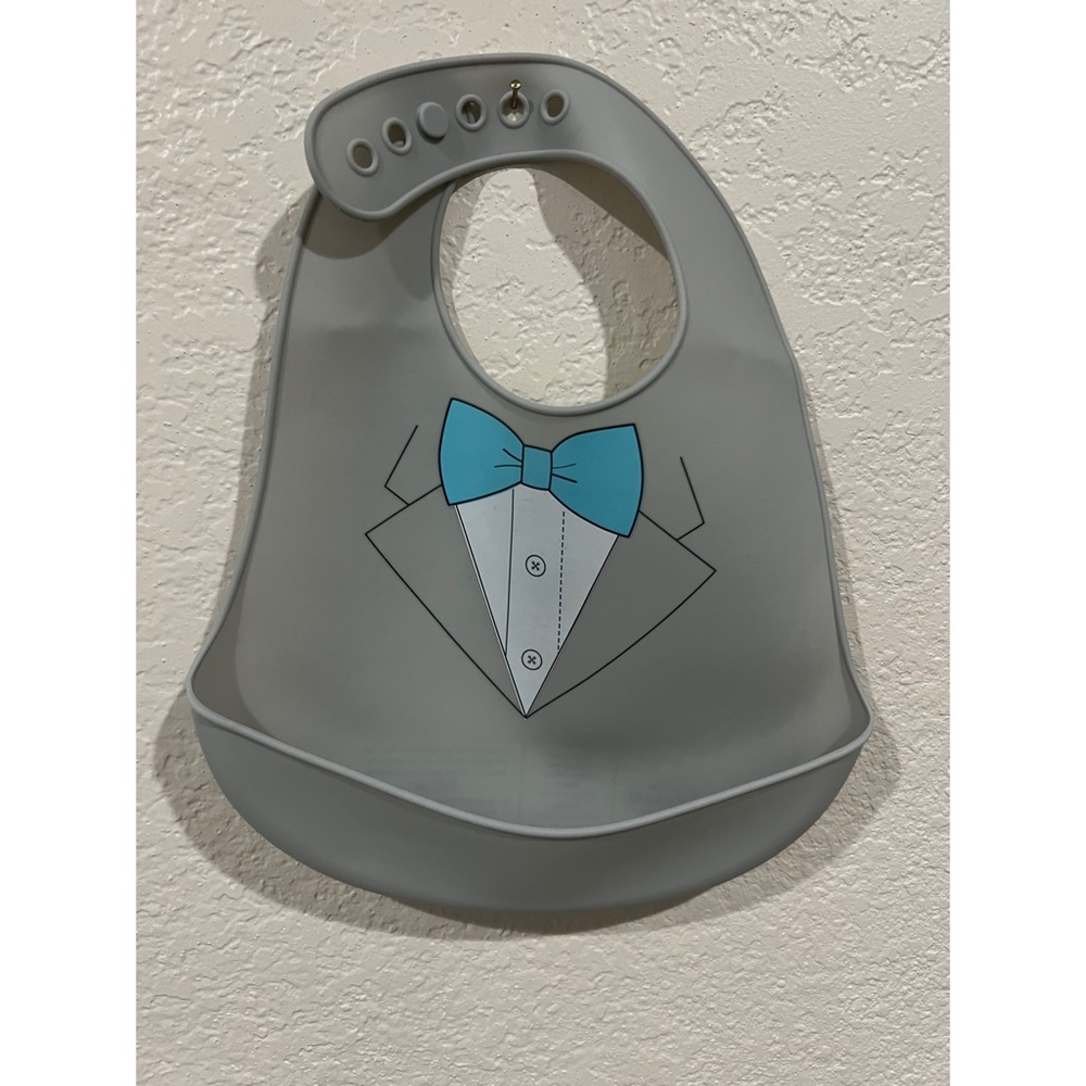 Little treasures rubber bibs. 2 pack handsome silicone bibs.